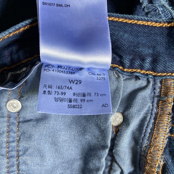 Levi’s 501 High Rise Shorts - Picture 7 of 10